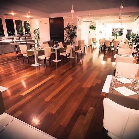 Tiber Hotel 4*