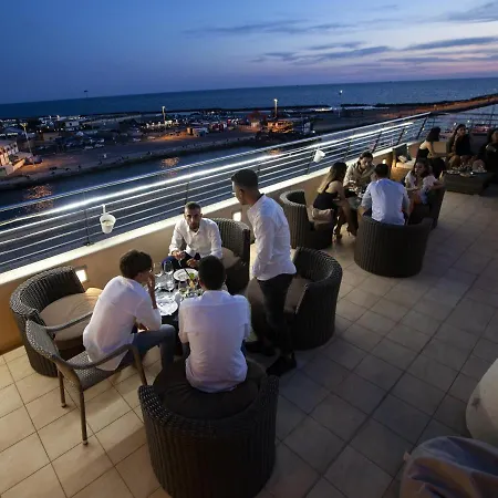 Tiber Rooftop & Wellness