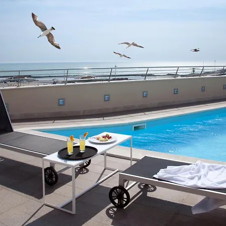 Tiber Rooftop&wellness Fiumicino