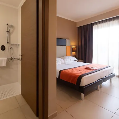 Отель Tiber Rooftop & Wellness 4*