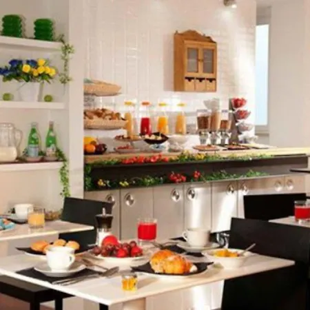 Tiber Rooftop & Wellness 4*