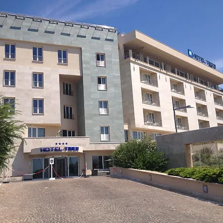 Hotel Tiber Rooftop & Wellness 4*