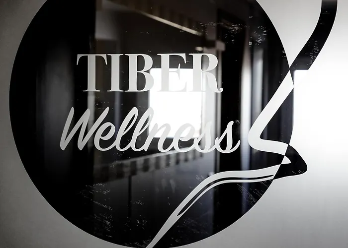 Tiber Rooftop & Wellness Szálloda 4*