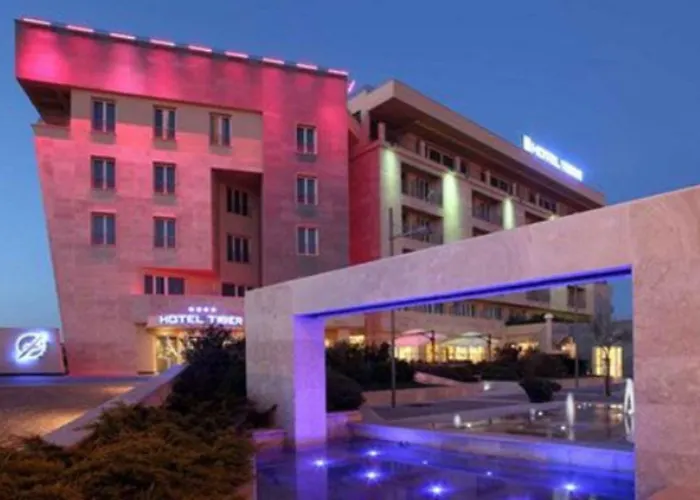 Tiber Rooftop & Wellness Szálloda 4*